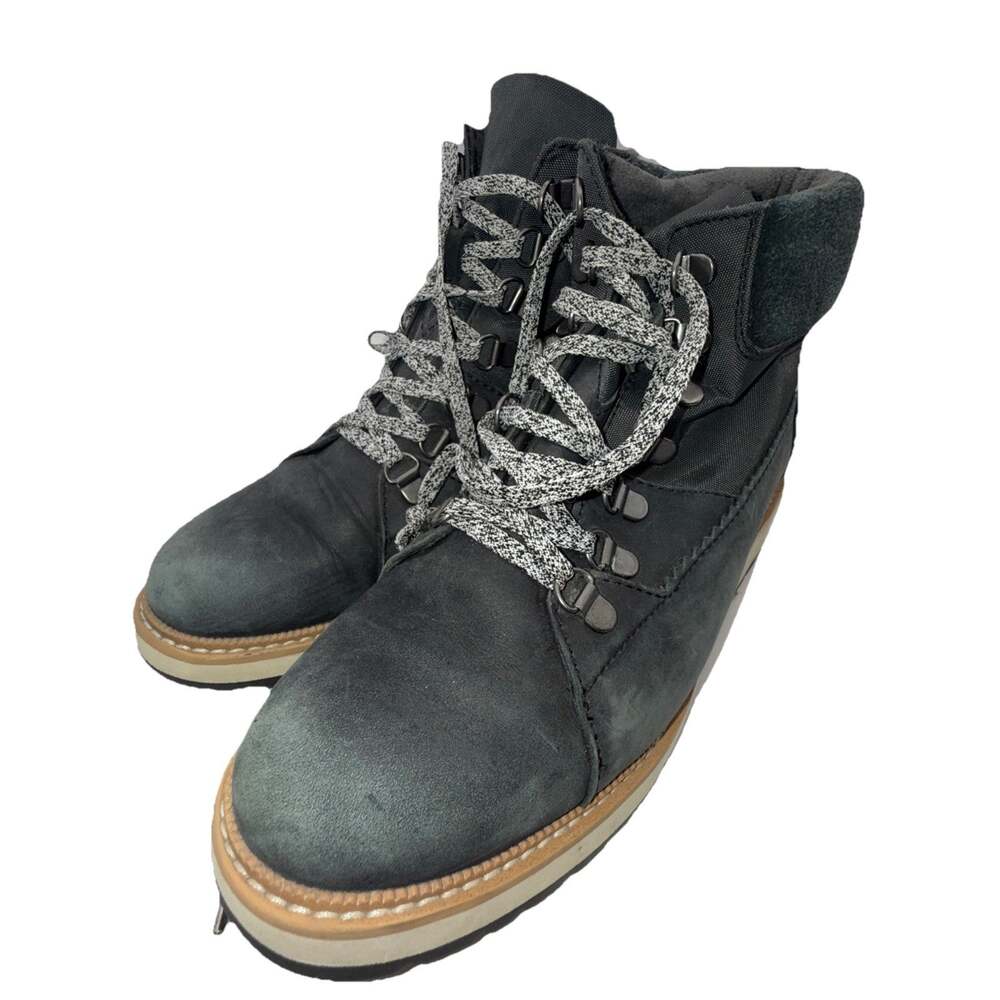 Size 7 - Women’s Toms Boots - Grey